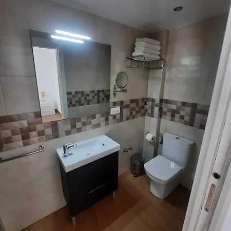 2 Bedroom With Pool And Barbecue Apartment