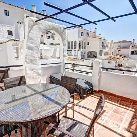 Apartment 2 Bedroom With Pool And Barbecue Benalmadena