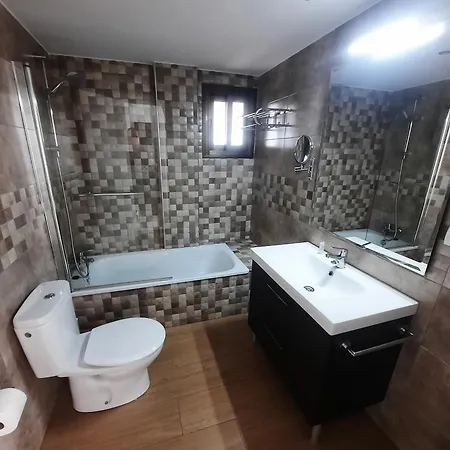 2 Bedroom With Pool And Barbecue Apartment *